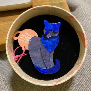 Erstwilder Claudette Resin Brooch NWT